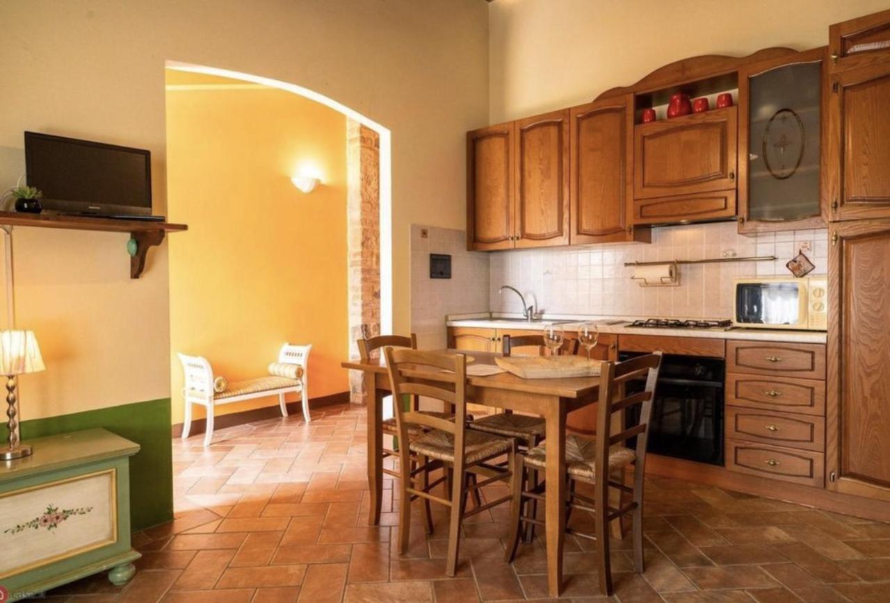 Il Vecchio Mulino Toscana Radicondoli Exteriör bild